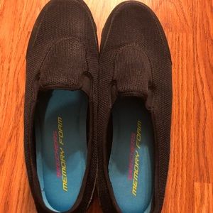 Skechers Pull On Shoes Size 10